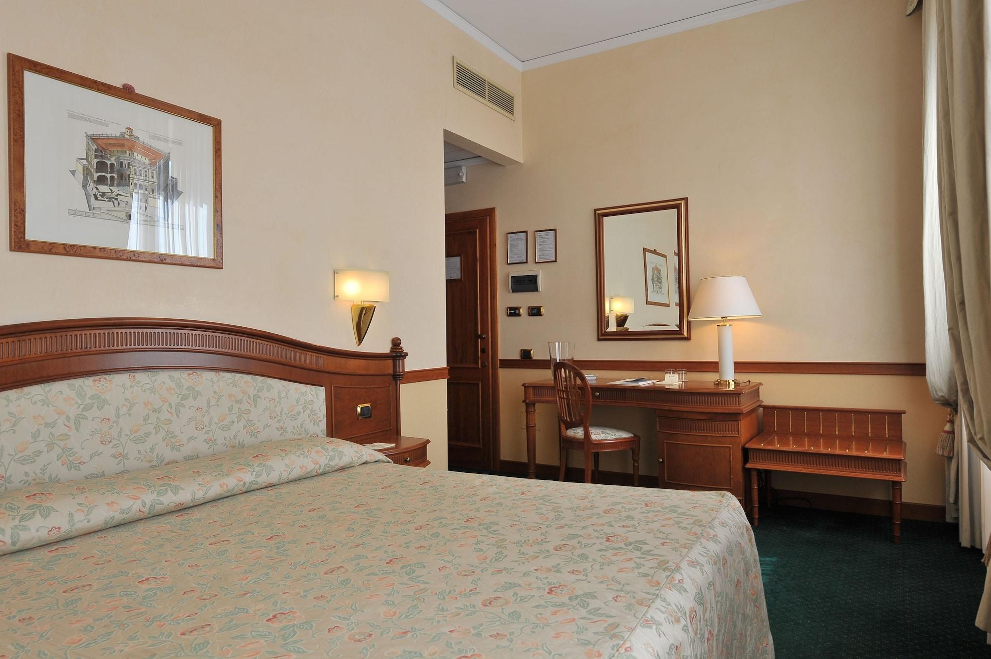 Hotel Degli Orafi Florenz